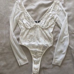 Lingerie bodysuit